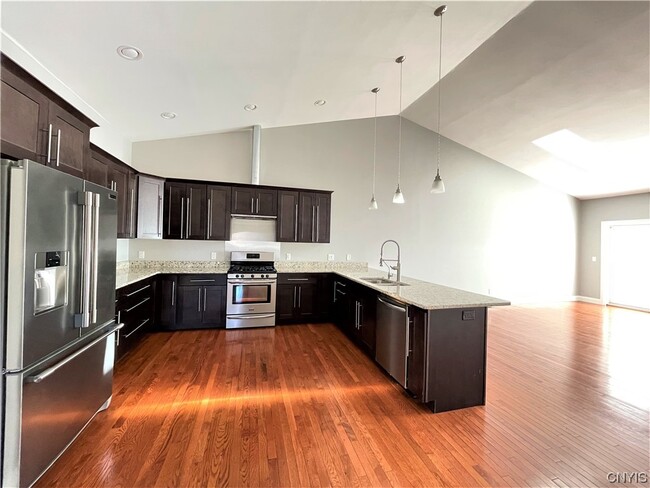 Building Photo - 5983 Paradise Cir