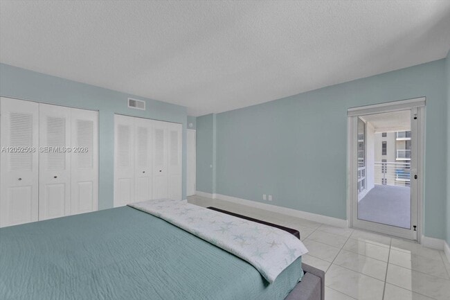 Building Photo - 812 Briny Ave