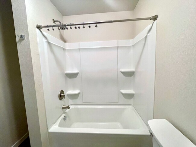 Building Photo - 2101 E Willamette Ave