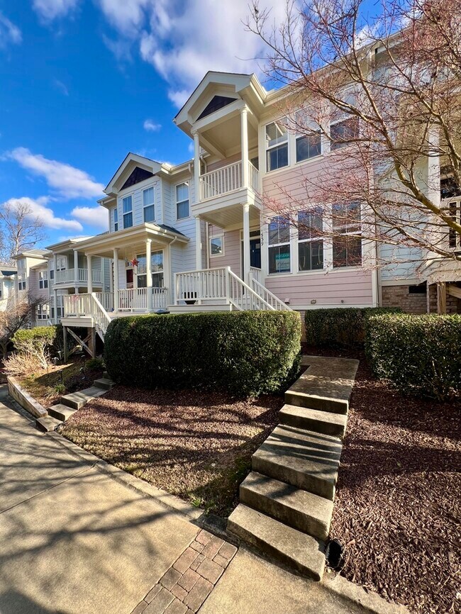 Primary Photo - 539 Village Loop