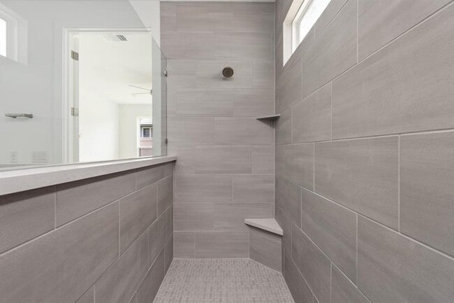 Building Photo - 9509 Boathouse Dr