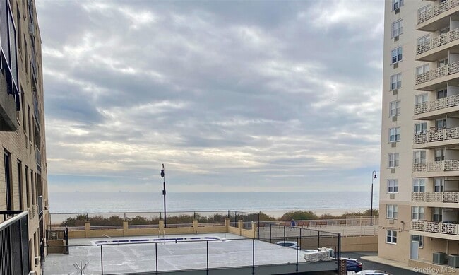 Building Photo - 25 Franklin Blvd