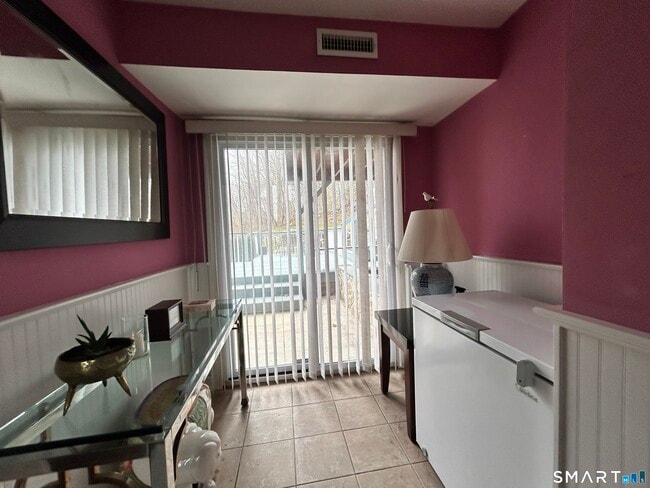 Building Photo - 39 Asia Cir