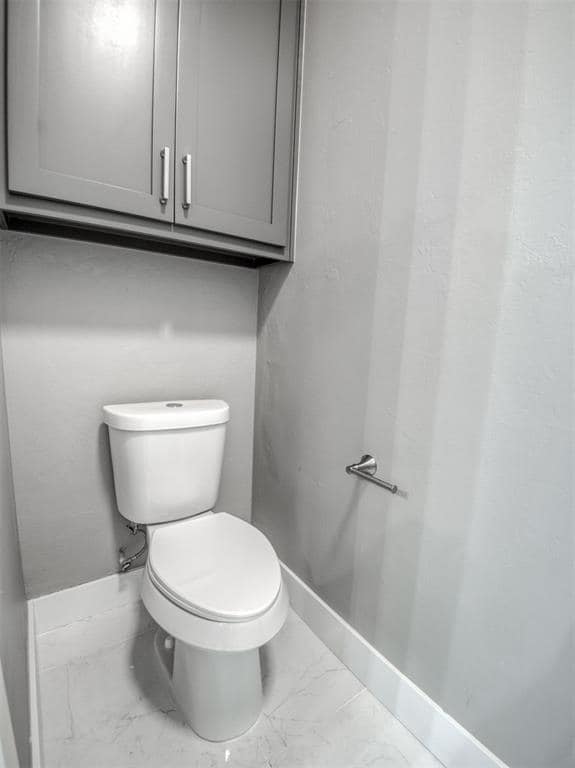 Building Photo - 609 Abadan Dr