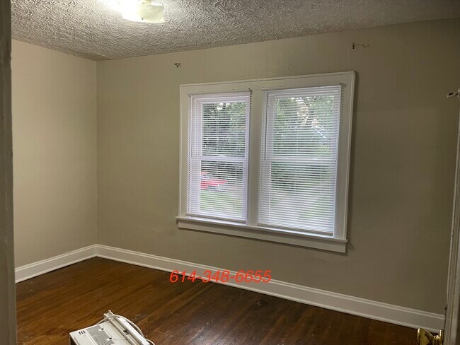 Building Photo - 1032 Ellsworth Ave