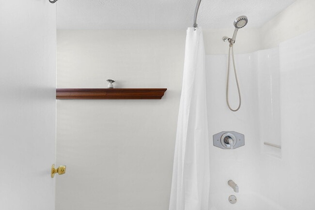 Building Photo - 3254 SE Aster Ln