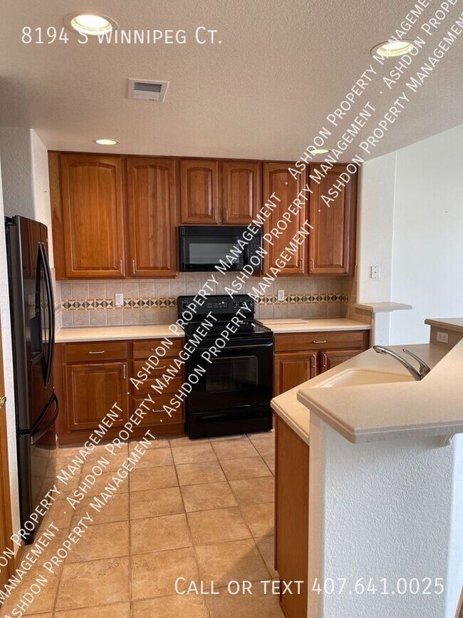 Building Photo - 8194 S Winnipeg Ct