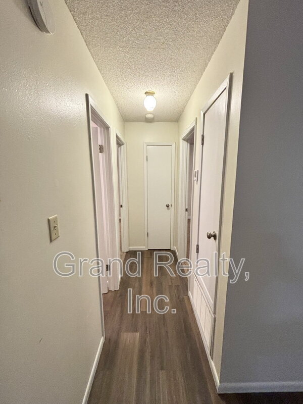 Building Photo - 6457 Maddox Rd