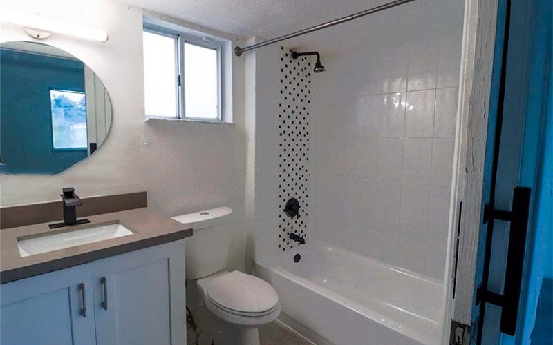 Building Photo - 14010 NE 3rd Ct