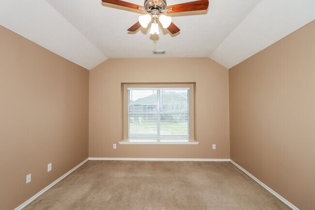 Building Photo - 16707 Great Oaks Glen Dr
