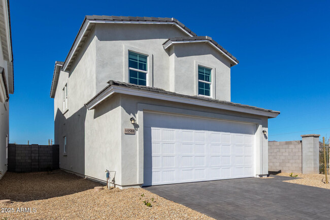 Building Photo - 1564 N Pueblo Dr