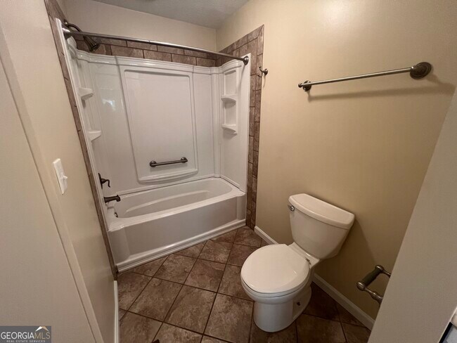 Building Photo - 222 Lacey Ln