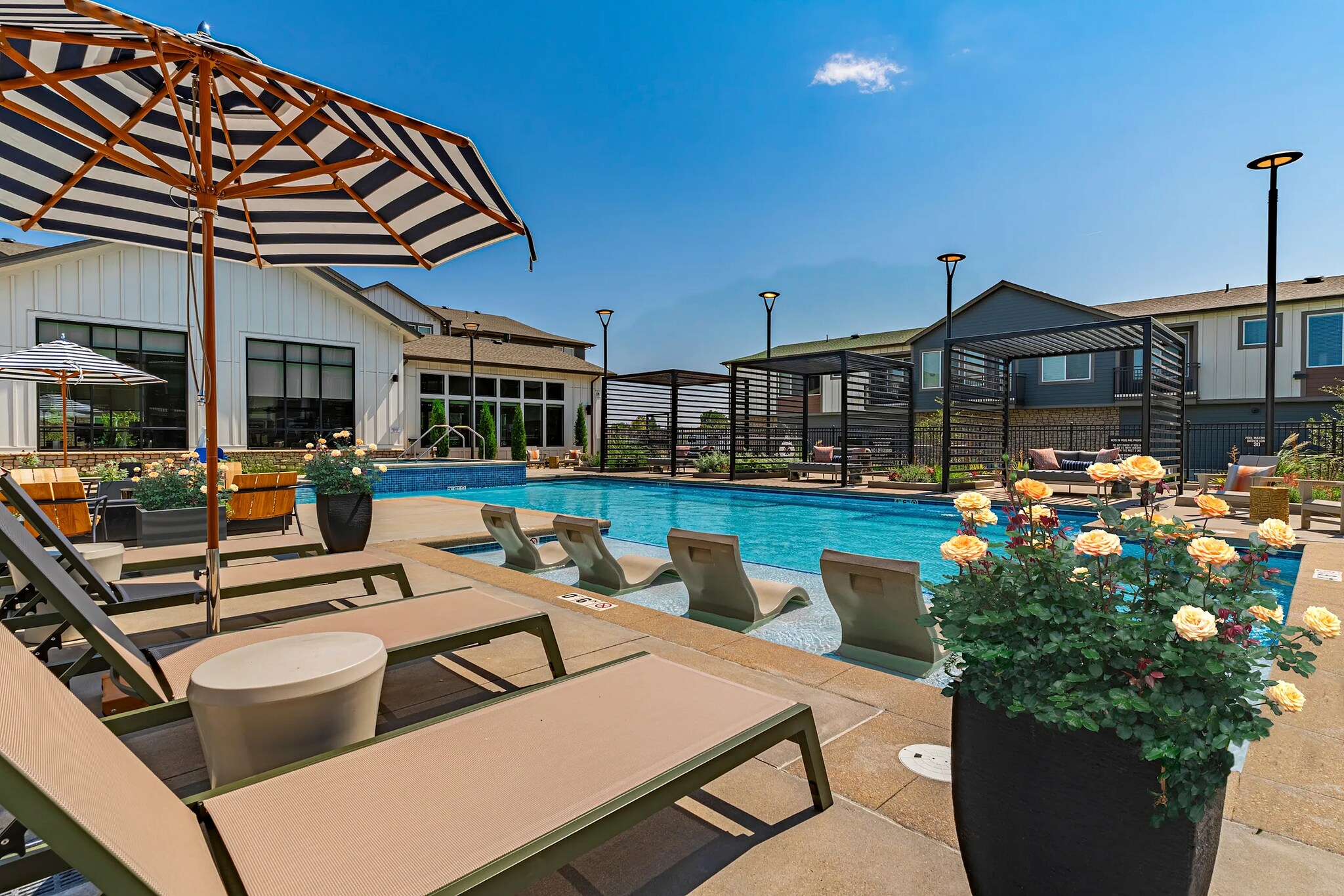 Building Photo - 10670 Jake Jabs Blvd