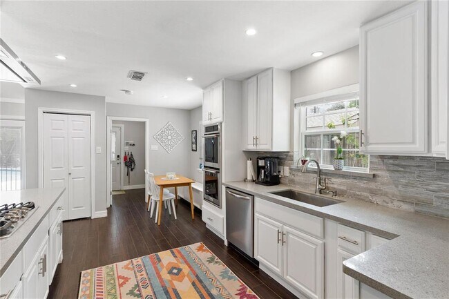 Building Photo - 5747 Rutherglenn Dr