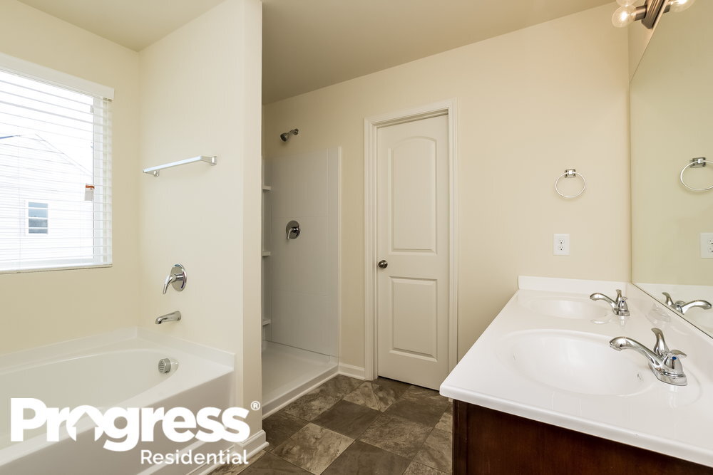 Building Photo - 16 Everett Cir SE