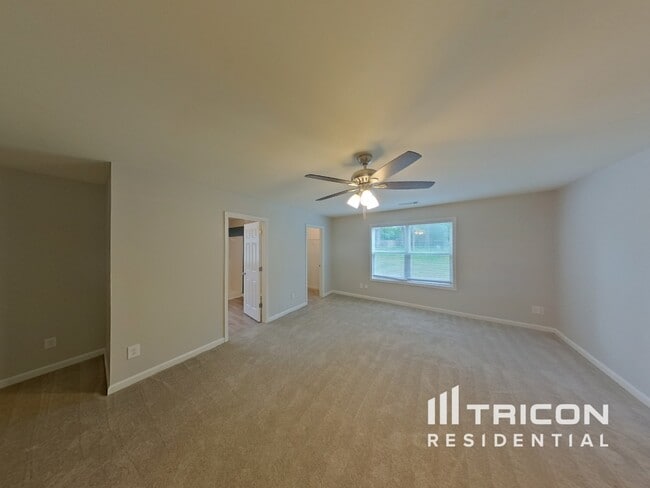 Building Photo - 455 Abbey Pl