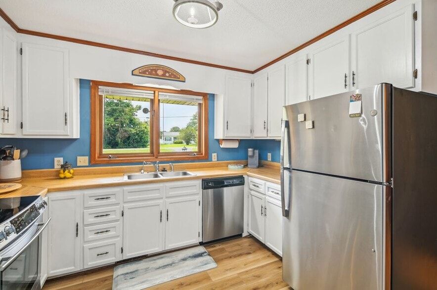 Building Photo - 1063 Burcale Rd