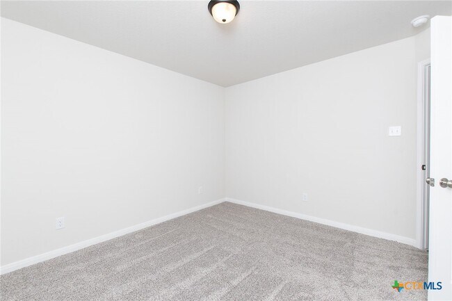 Building Photo - 9806 Kensley Rose Dr