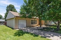 Building Photo - Cimarron Beauty- TRUE 4 bedroom, 2 bath, 1 car garage