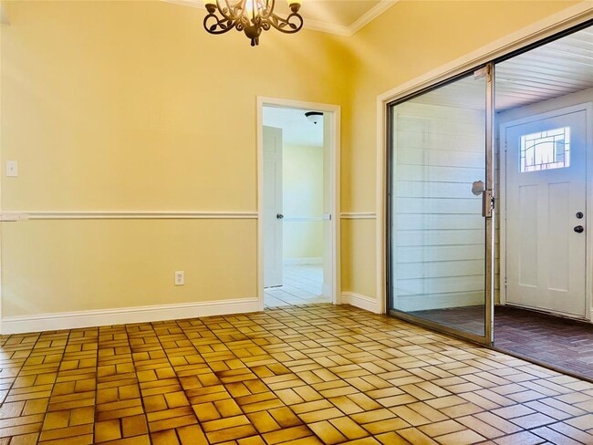 Building Photo - 8814 Beau Monde Dr