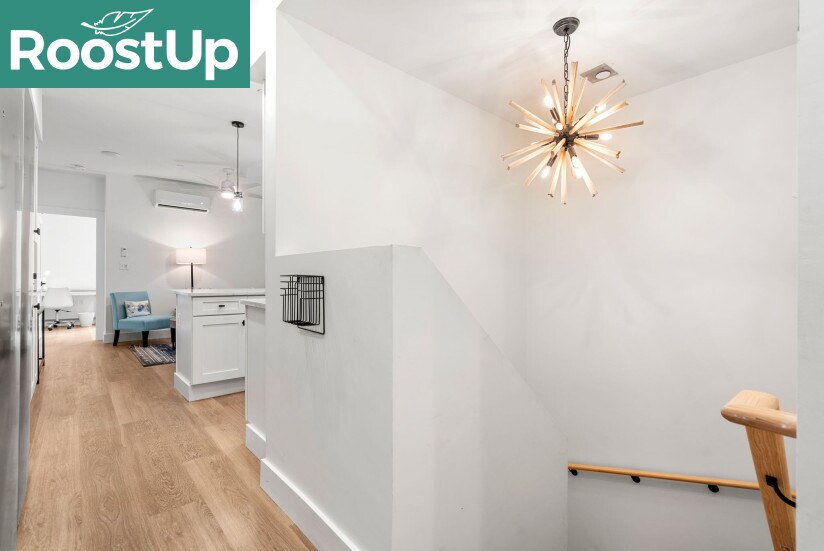 Building Photo - Furnished Bedroom with Private Bath in South Boston
