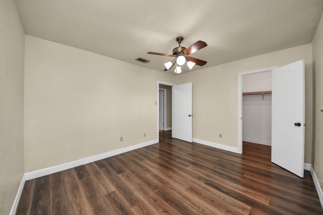 Building Photo - 8407 Kirchner Rd