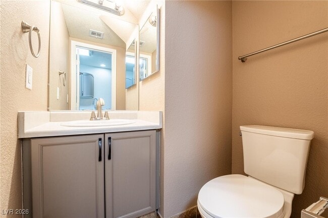 Building Photo - 8449 Majestic View Ave