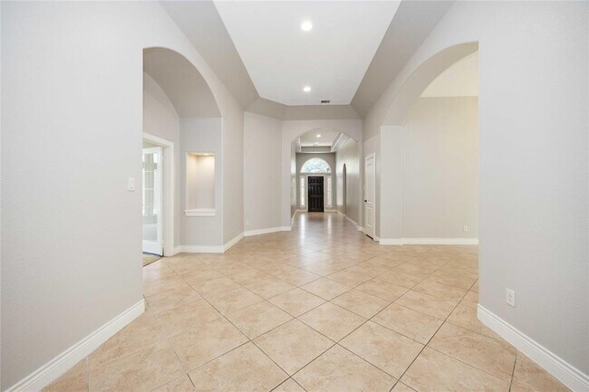 Building Photo - 2423 Rosillos Peak Dr