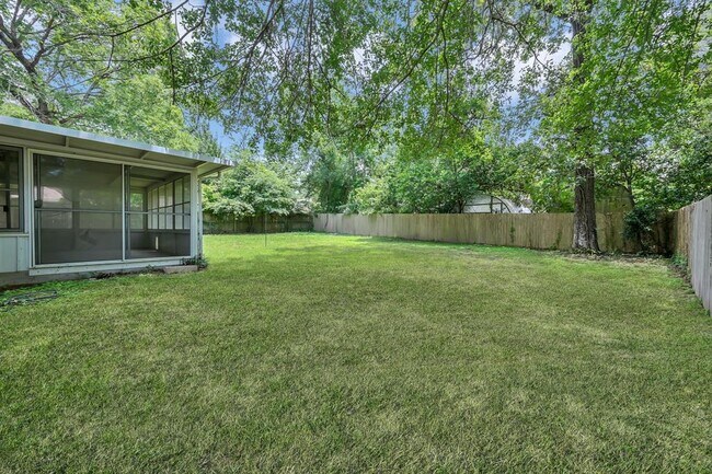 Building Photo - 156 Greenleaf Ln