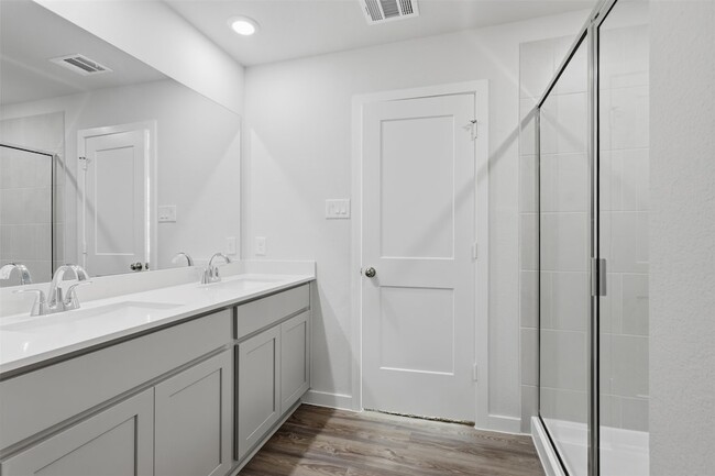 Building Photo - 211 Brazen Forest Trl