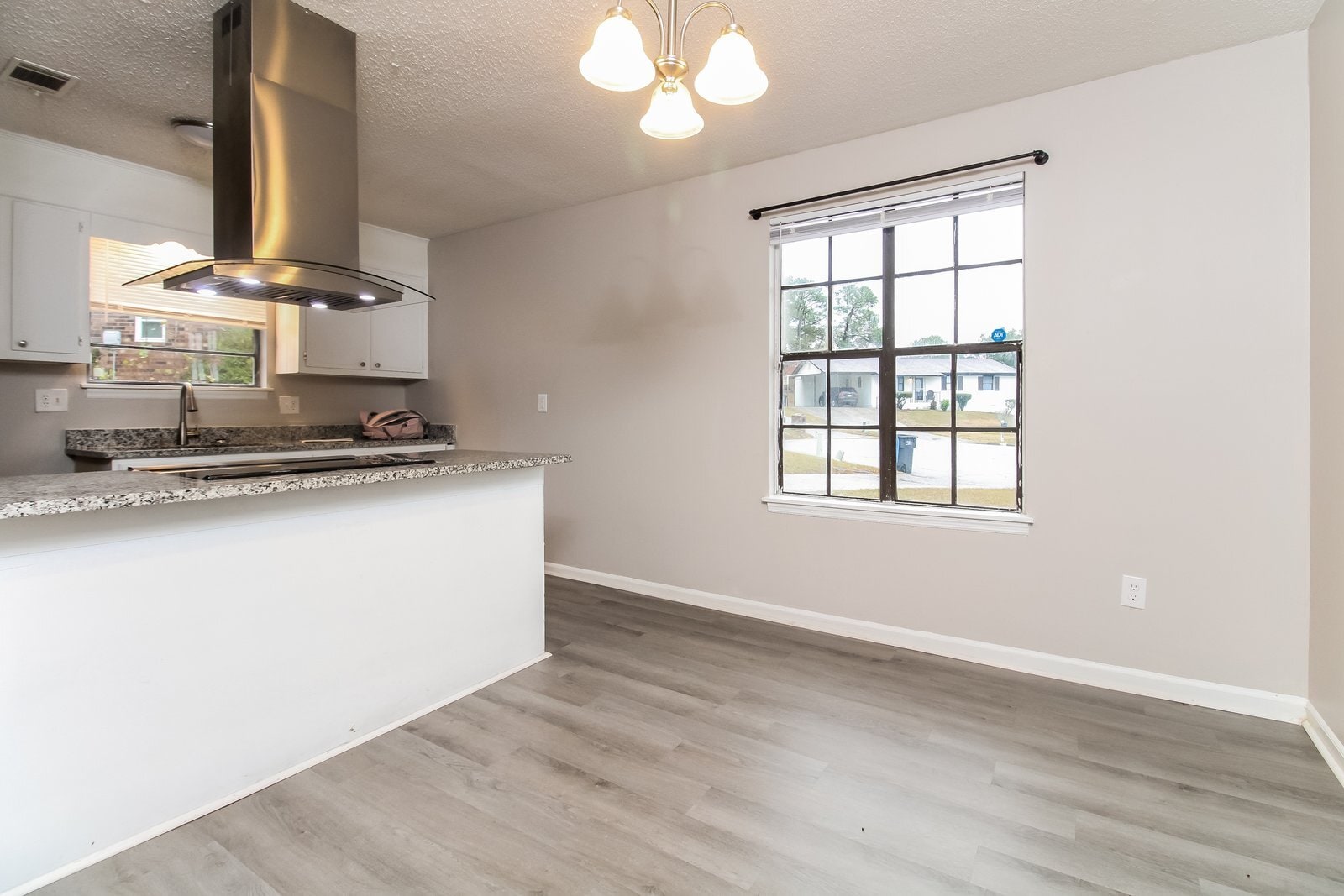 Building Photo - 3403 Blackstone St