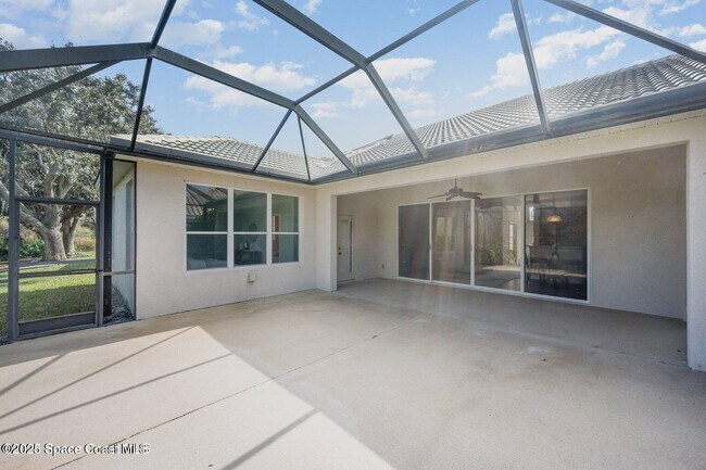 Building Photo - 976 Wimbledon Dr