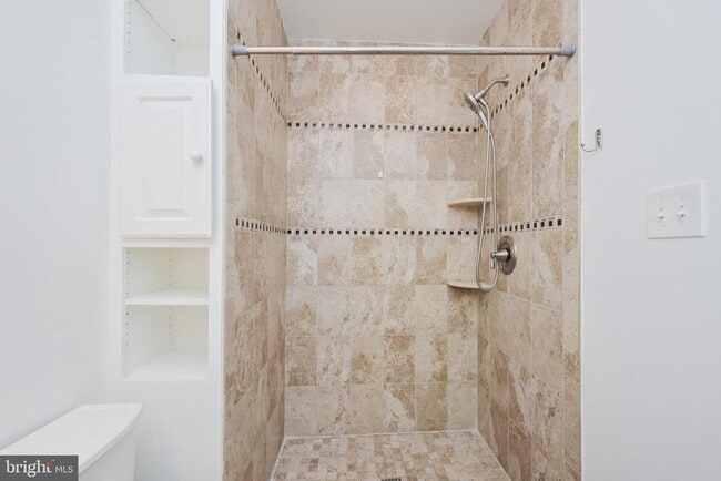 Building Photo - 2412 Rockbridge St