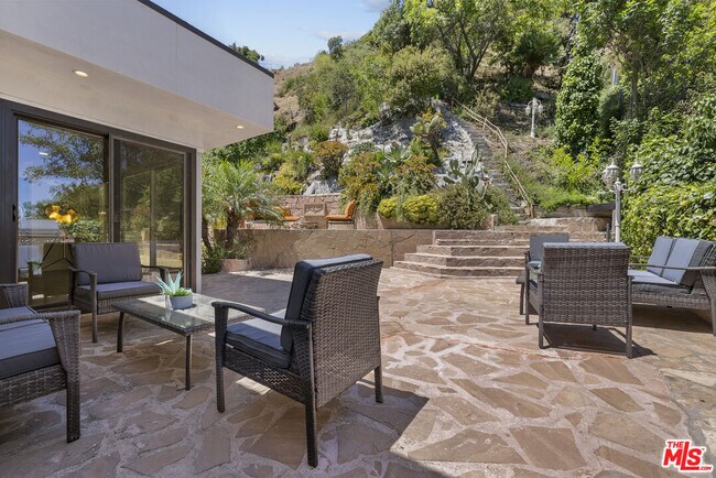 Building Photo - 3453 Green Vista Dr