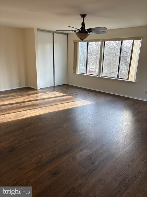 Building Photo - 1812 Hickory Cir