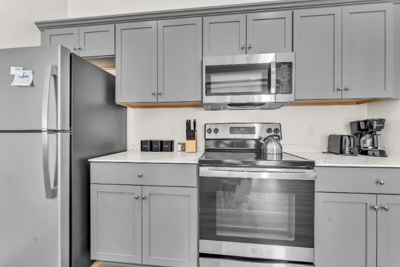 Building Photo - 888 Delaware Ave