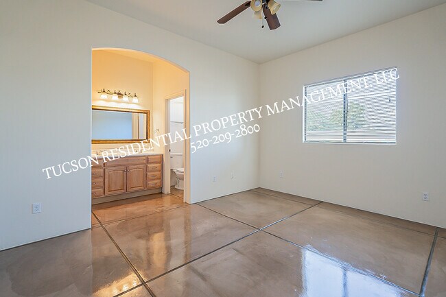 Building Photo - 7399 E Poinciana Pl