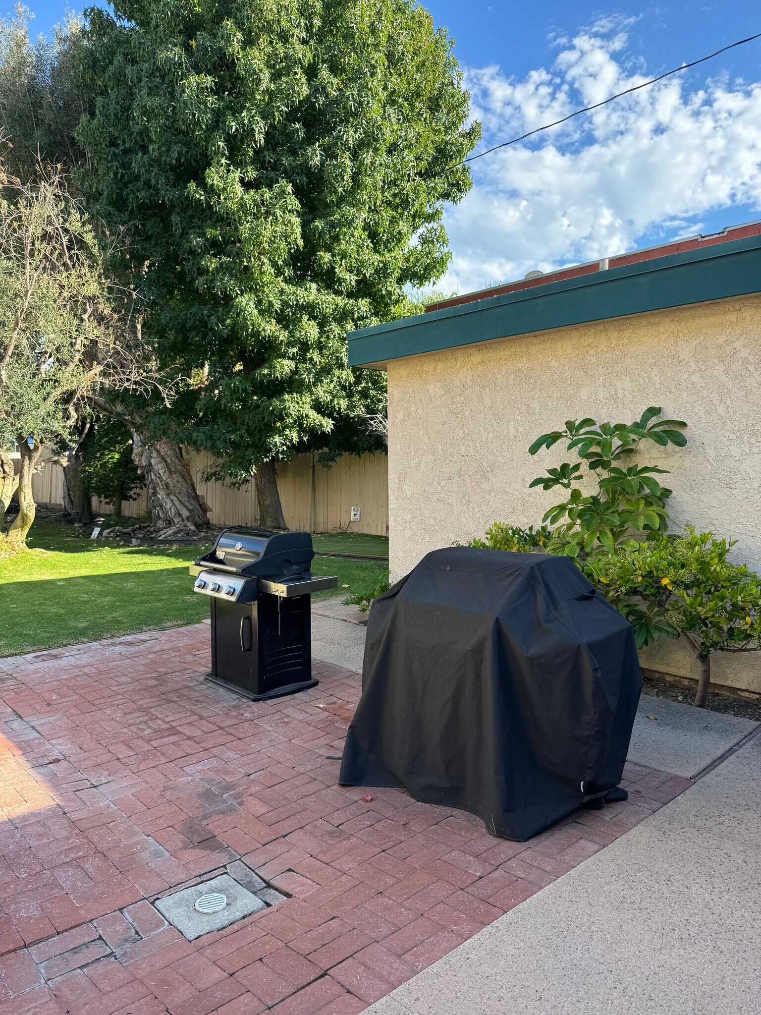 Building Photo - 25905 Narbonne Ave