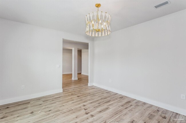 Building Photo - 3285 Southwind Dr