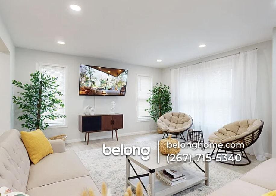 Building Photo - 4140 Devon Dr