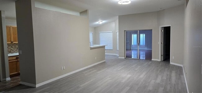 Building Photo - 1810 Greystone Heights Dr