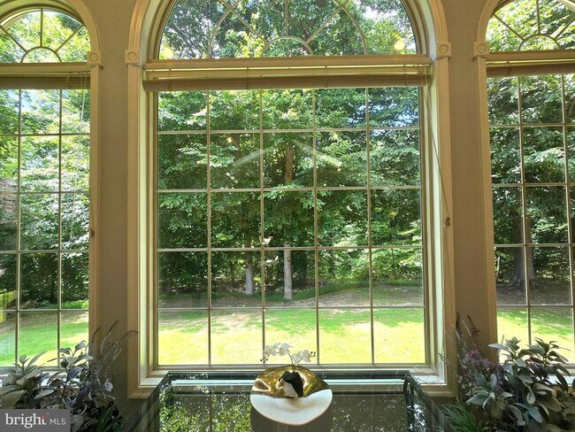 Building Photo - 15401 Jamies Way
