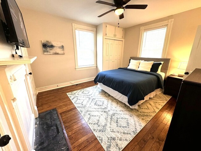 Building Photo - 3 Bed 1 Bath Modern Home