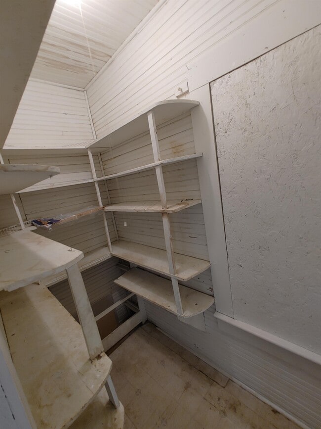 Building Photo - 804 Jenkins St