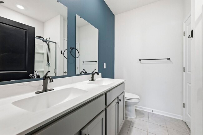Building Photo - 3412 Bells Lk Cir