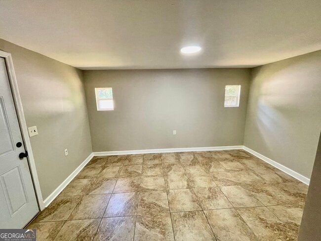 Building Photo - 1595 Winston Dr