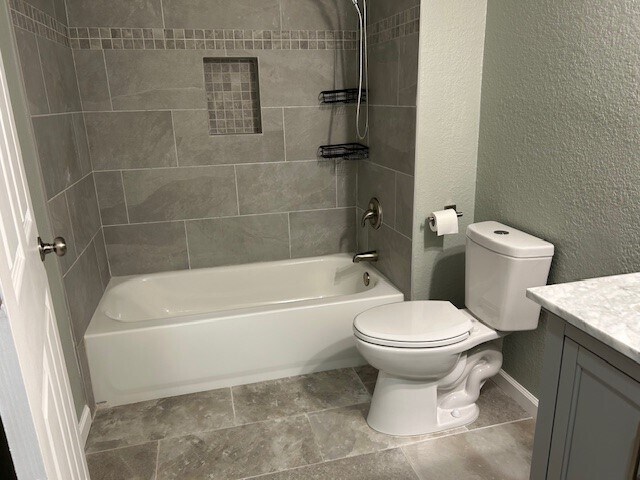 Building Photo - 431 Drake Ln