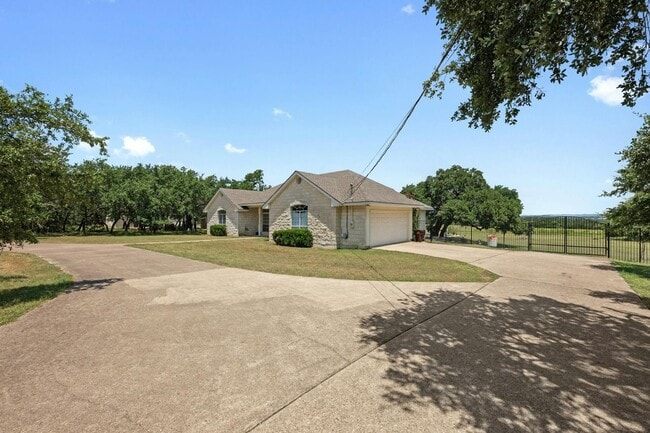 Building Photo - Serene Oasis on Nearly 2 Acres With a Pool!!