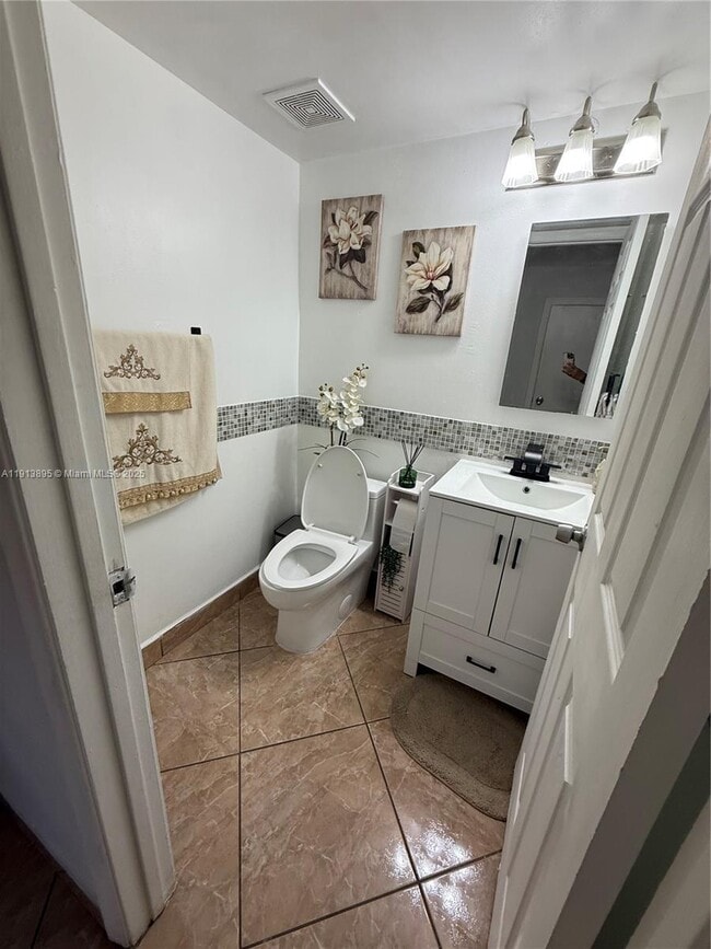 Building Photo - 13994 SW 46th Terrace