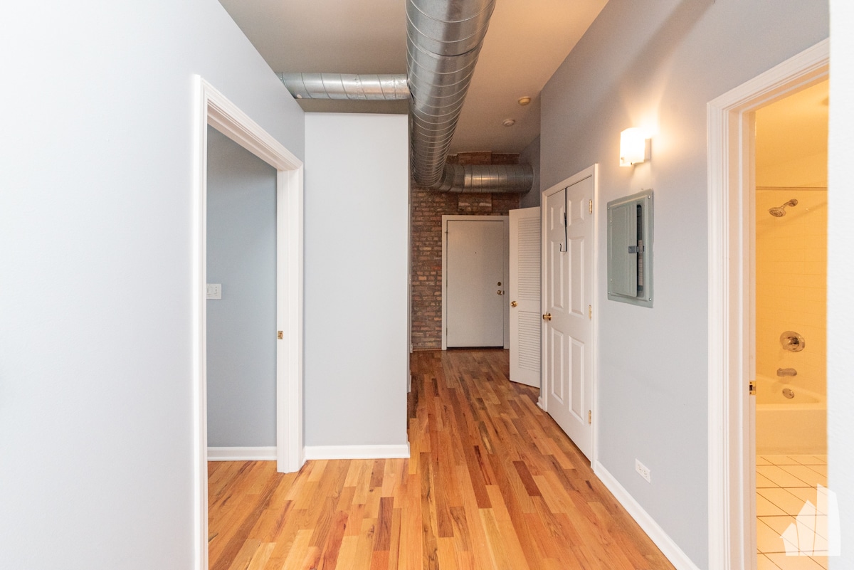 Building Photo - 1816 S Bishop St